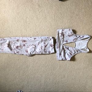 Varley sports bra and matching yoga pants